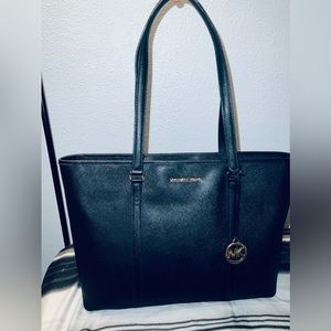 Michael Kors tote